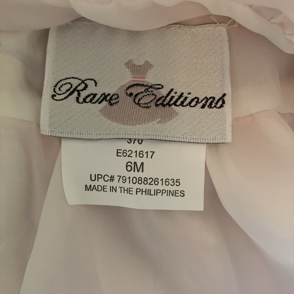 Absolutely Beautiful baby girl formal dress. - Picture 7 of 7